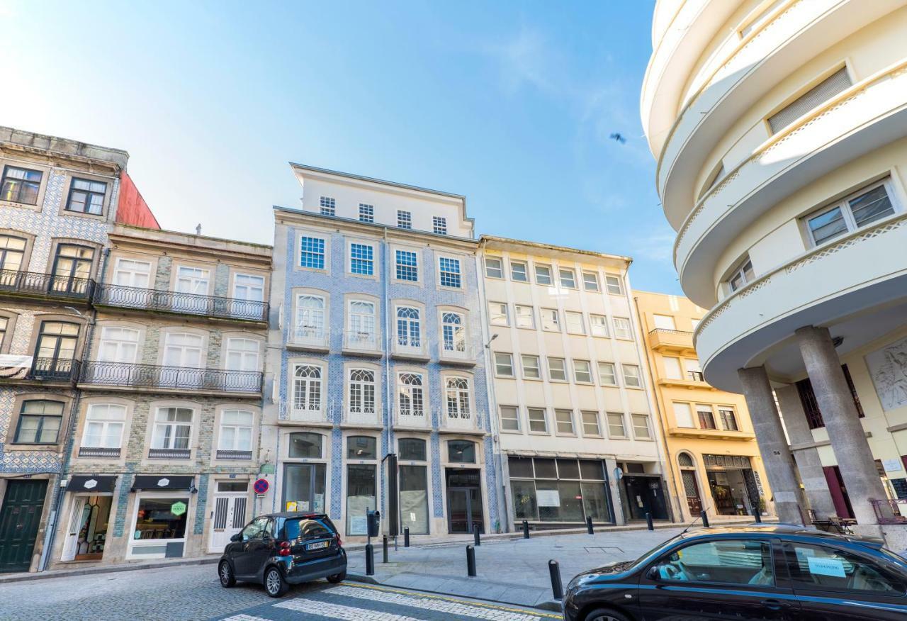 Bright Downtown Apartment Порто Екстериор снимка